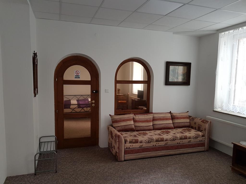 Apartmany U Dvora Jihlava Buitenkant foto